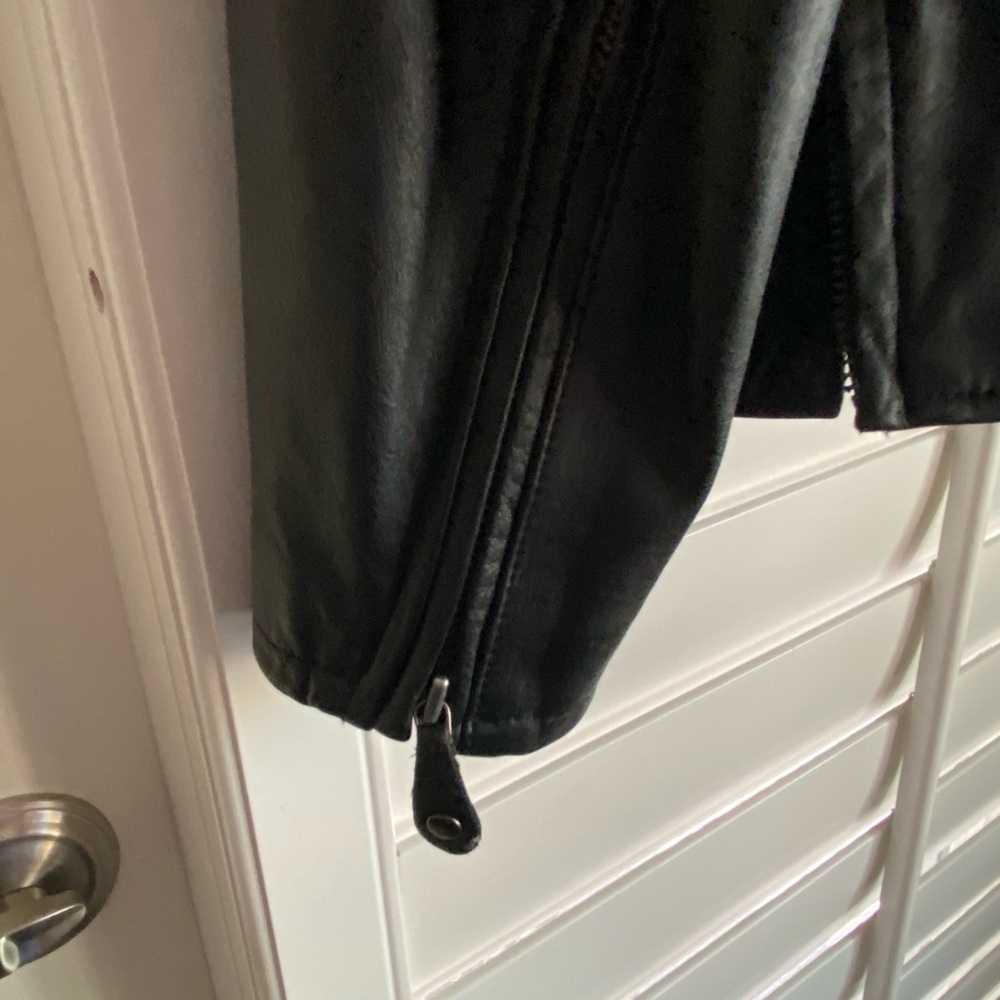 Vintage Harley Davidson Women’s Leather Jacket​​​​​​​​​ - Picture 13 of 13